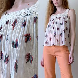 vintage 70s crochet and muslin feather print tank top XS